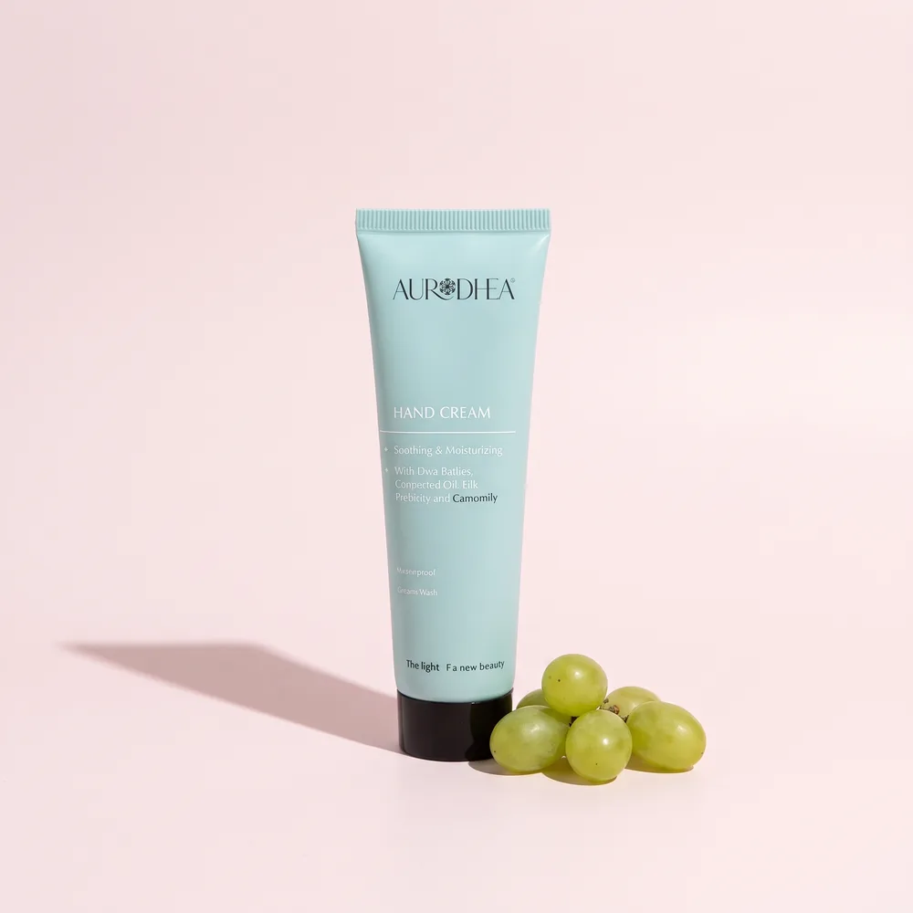 Aurodhea Handcreme mit Sheabutter, Traubenkernöl, Seidenprotein & Kamille